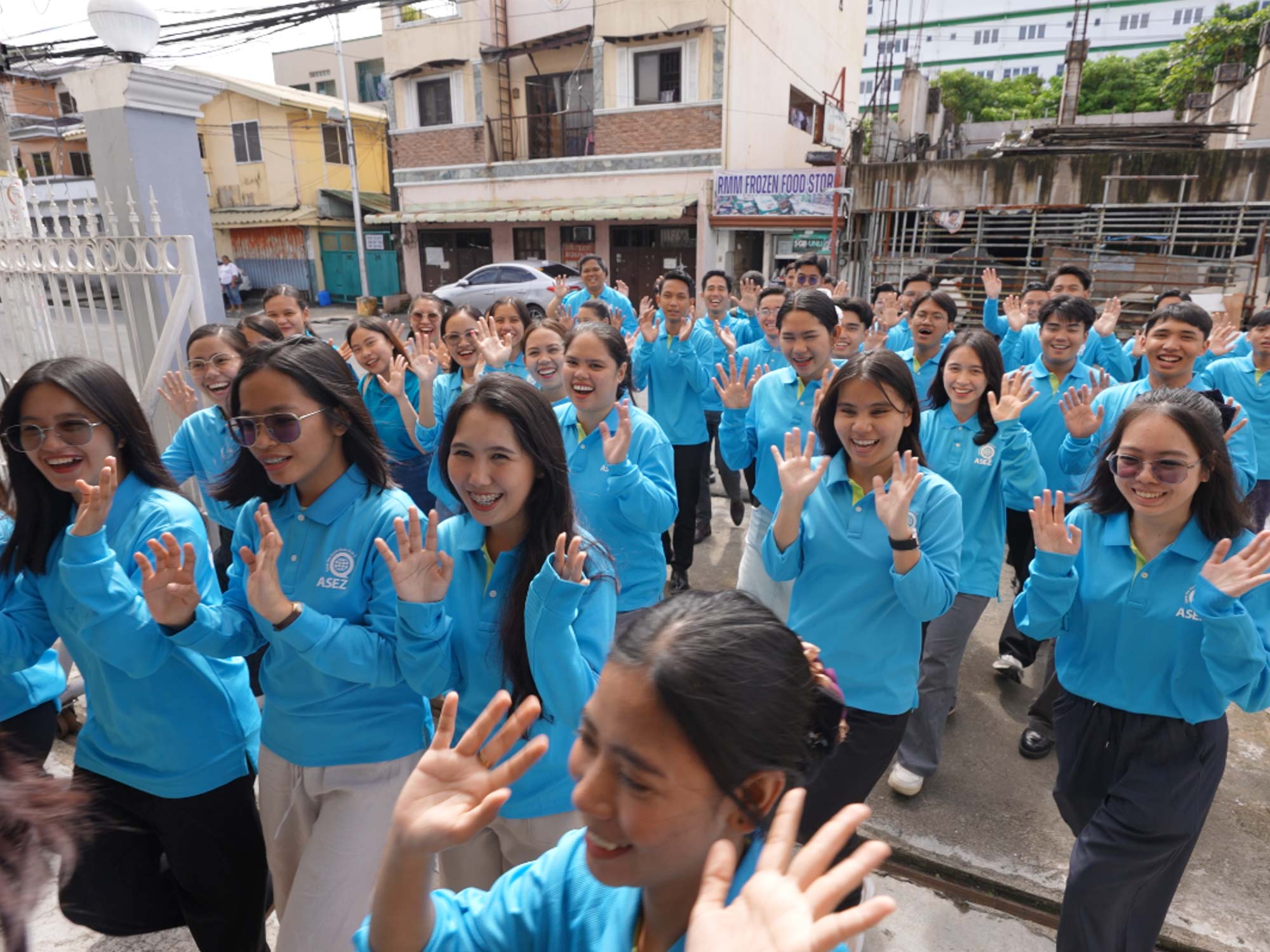 이 이미지는 대체 속성이 비어있습니다. 그 파일 이름은 Philippines-4.jpg입니다
